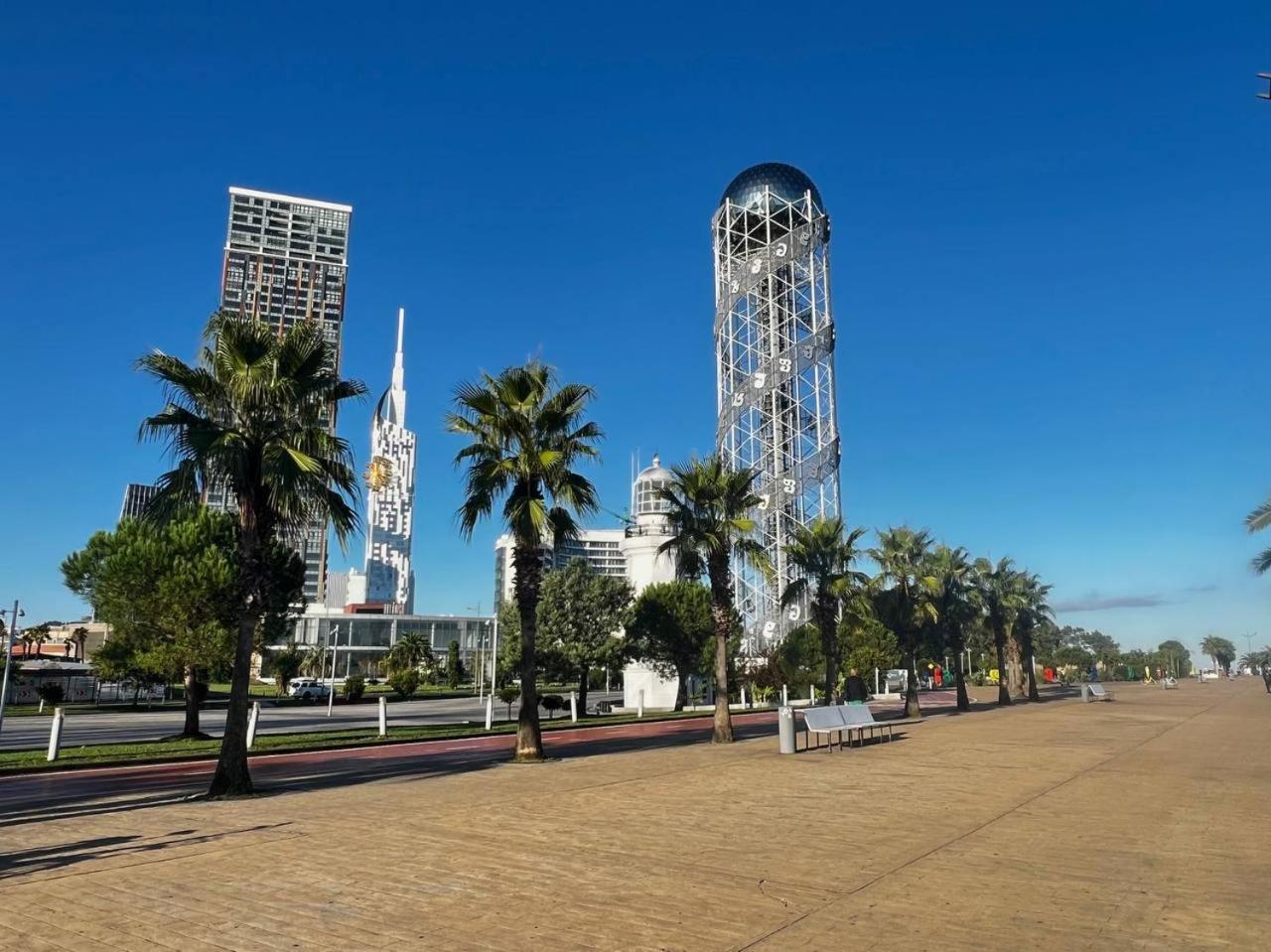 Apartments With Sea And Mountain Views, Portа Batumi Tower ภายนอก รูปภาพ