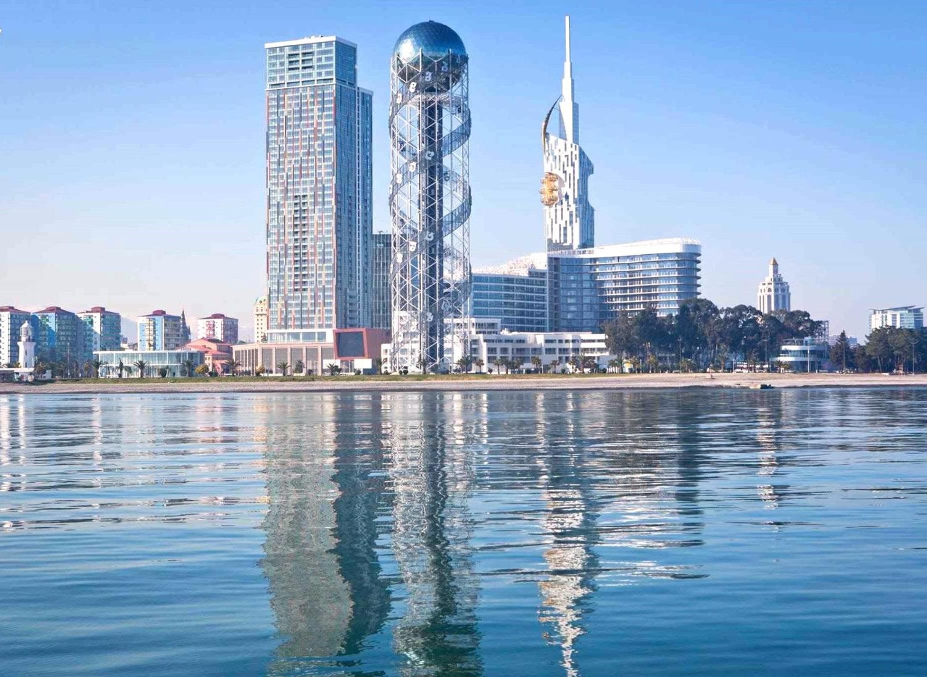Apartments With Sea And Mountain Views, Portа Batumi Tower ภายนอก รูปภาพ